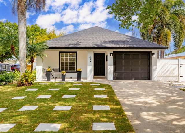 Property at 430 16th St SW, Vero Beach, FL 32962, 3 beds, 2 baths