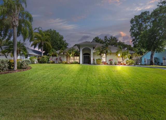 Property at 6413 55th Sq, Vero Beach, FL 32967, 3 beds, 3 baths