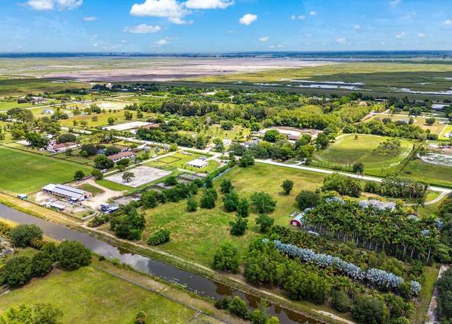 Property at 16526 Hollow Tree Ln, Wellington, FL 33470