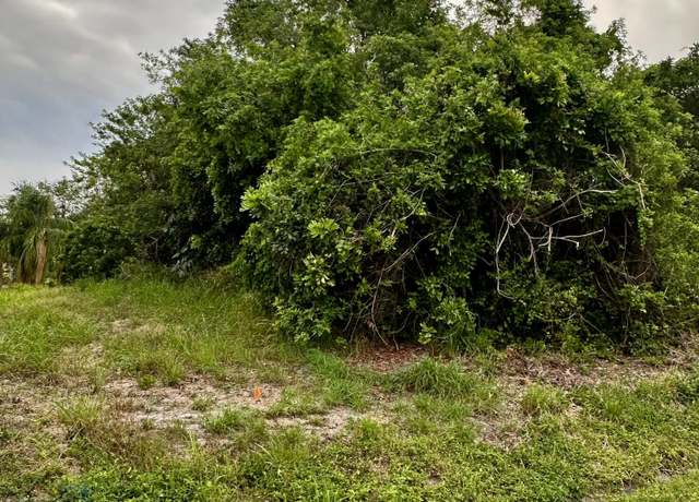 Property at 181 SE Whitmore Dr, Port Saint Lucie, FL 34984