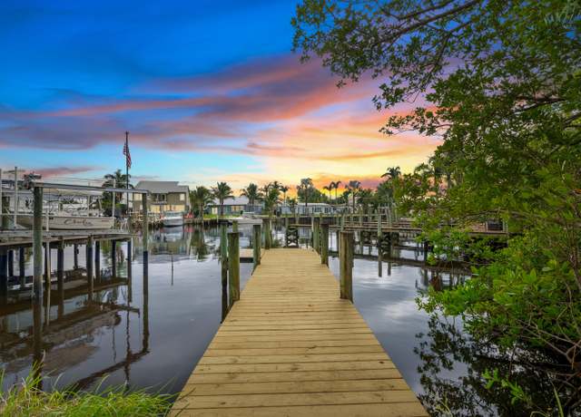 Property at 77 SW Riverway Blvd, Palm City, FL 34990, 2 beds, 1.5 baths