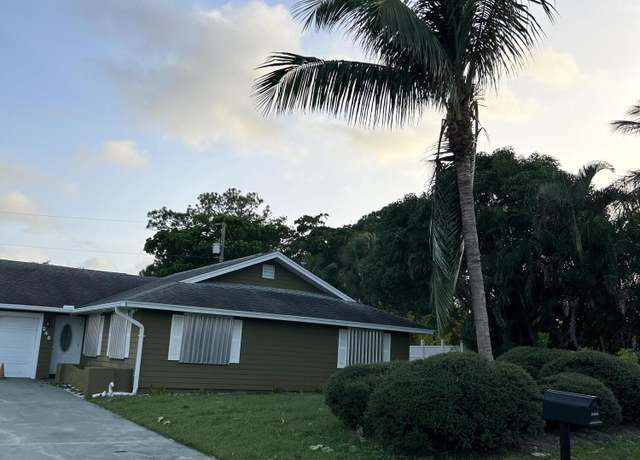 Property at 246 SE Ila St, Stuart, FL 34994, 3 beds, 2 baths