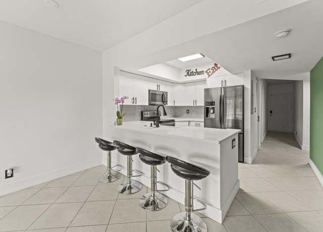 Property at 9500 SW 3rd St SW #130, Boca Raton, FL 33428, 2 beds, 2 baths
