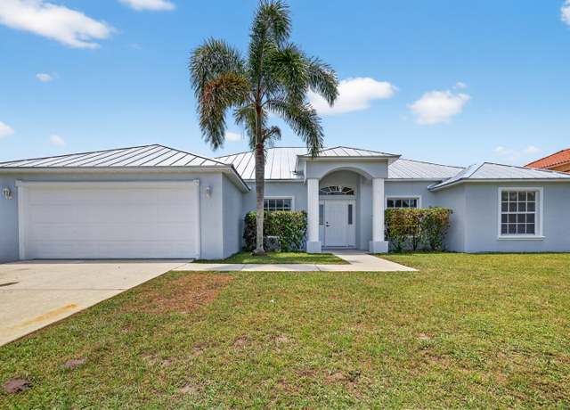 Property at 538 SW Nadell Ave, Port Saint Lucie, FL 34953, 4 beds, 3 baths