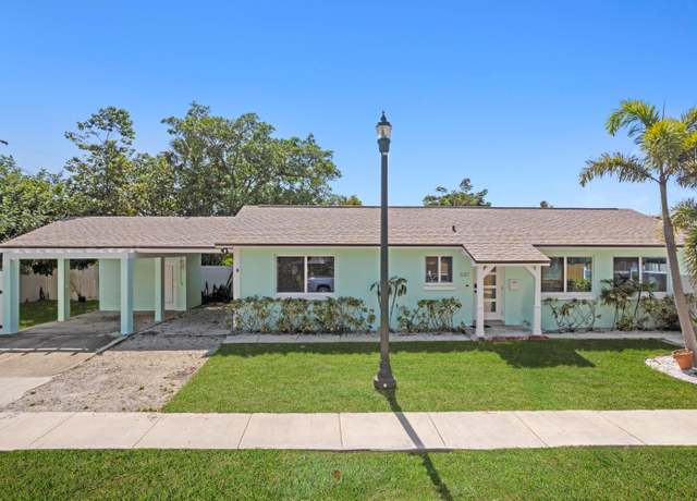 Property at 601 SE 3rd Ave, Delray Beach, FL 33483, 2 beds, 2 baths