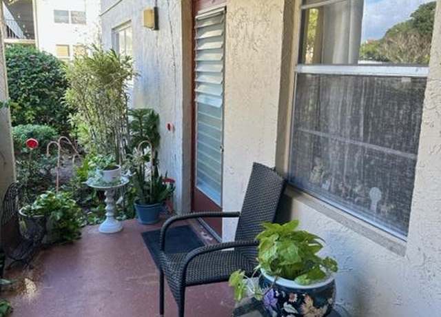 Property at 32 Abbey Ln #101, Delray Beach, FL 33446, 2 beds, 2 baths