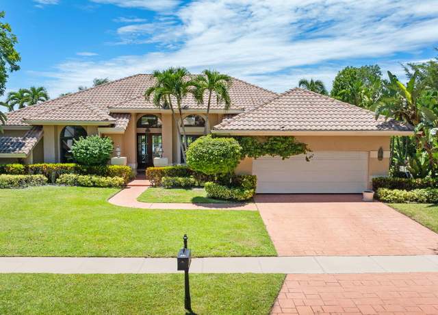 Property at 4885 Regency Ct, Boca Raton, FL 33434, 4 beds, 4.5 baths