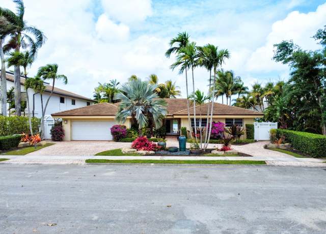 Property at 3157 N 34th St, Hollywood, FL 33021, 4 beds, 2.5 baths