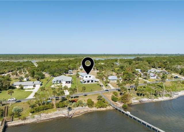 Property at 8309 S Indian River Dr, Fort Pierce, FL 34982, 5 beds, 3 baths