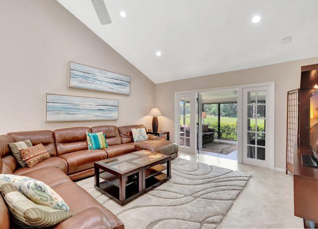 Property at 8030 Eastlake Dr Unit 10b, Boca Raton, FL 33433, 2 beds, 2 baths