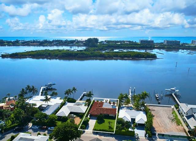 Property at 7932 Flagler Ct, West Palm Beach, FL 33405, 2 beds, 2.5 baths