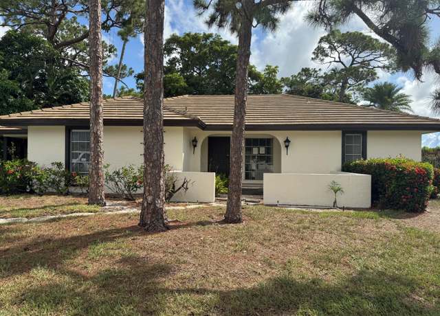 Property at 433 Pine Villa Dr, Atlantis, FL 33462, 2 beds, 2 baths