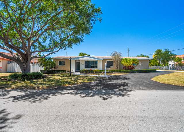 Property at 17400 SW 92nd Ct, Palmetto Bay, FL 33157, 3 beds, 2 baths