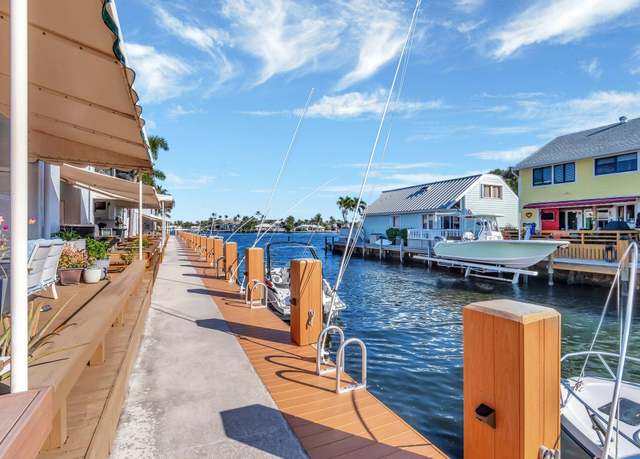 Property at 732 NE 12th Ter #6, Boynton Beach, FL 33435, 2 beds, 2.5 baths
