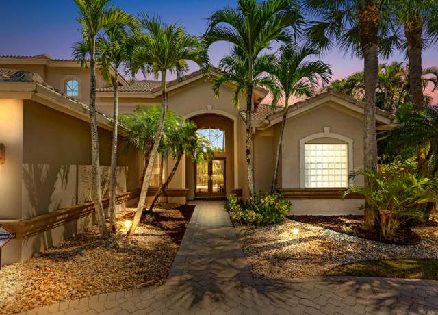Property at 4538 Danielson Dr, Lake Worth, FL 33467, 5 beds, 2.5 baths