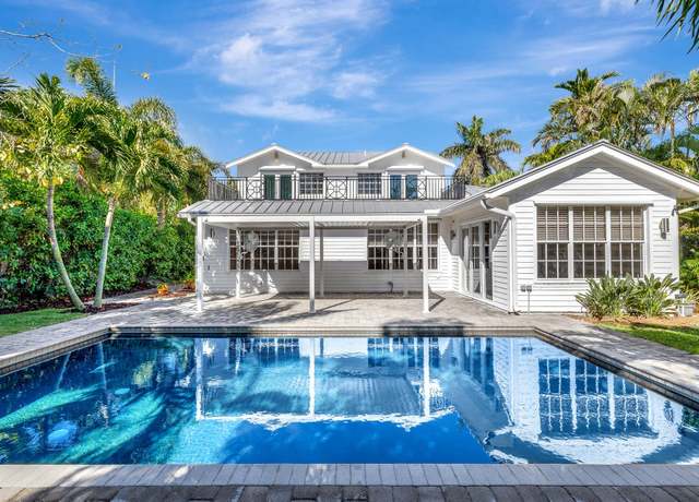 Property at 618 S Atlantic Dr, Lantana, FL 33462, 5 beds, 4 baths