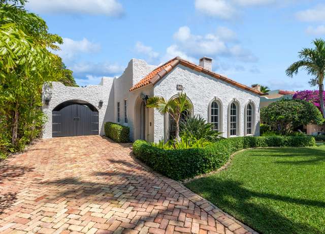 Property at 235 Nottingham Blvd, West Palm Beach, FL 33405, 3 beds, 2 baths
