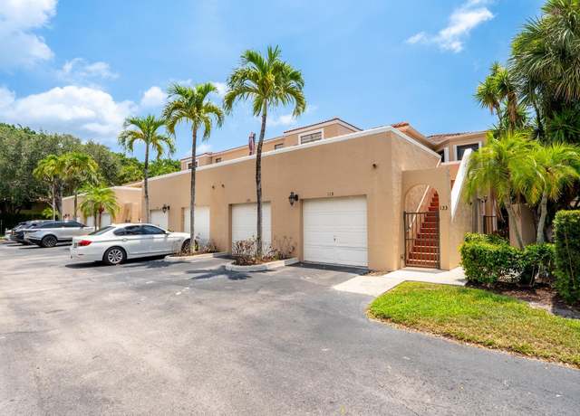 Property at 6614 Villa Sonrisa Dr #123, Boca Raton, FL 33433, 3 beds, 2 baths