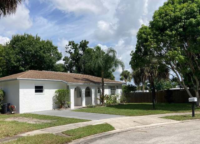 Property at 565 21st Ave, Vero Beach, FL 32962, 3 beds, 2 baths