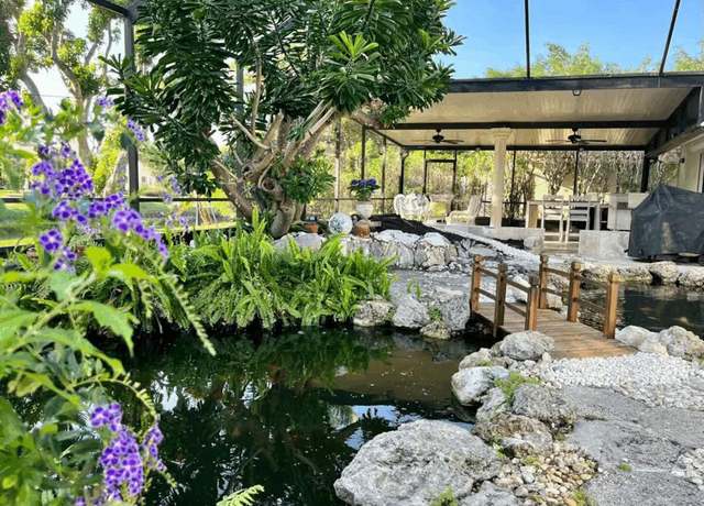 Property at 9823 NE Sun Pointe Dr, Boynton Beach, FL 33437, 3 beds, 2 baths