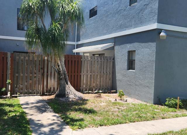 Property at 21 Crossings Cir Unit D, Boynton Beach, FL 33435, 2 beds, 2 baths