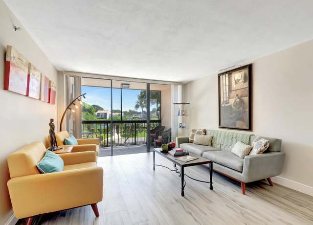 Property at 1523 Bridgewood Dr, Boca Raton, FL 33434, 2 beds, 2 baths