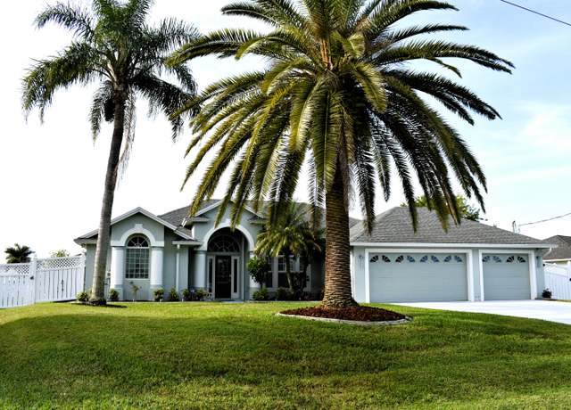 Property at 830 SW College Park Rd, Port Saint Lucie, FL 34953, 3 beds, 2 baths