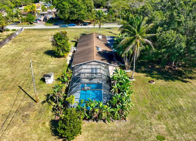 Property at 5313 3rd Rd, Lake Worth, FL 33467, 4 beds, 4 baths