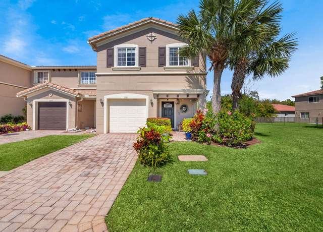 Property at 2185 SW Rockport Rd, Port Saint Lucie, FL 34953, 3 beds, 2.5 baths