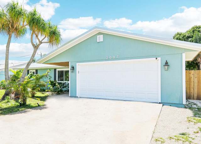 Property at 2007 NE 21st Ter E, Jensen Beach, FL 34957, 3 beds, 2 baths