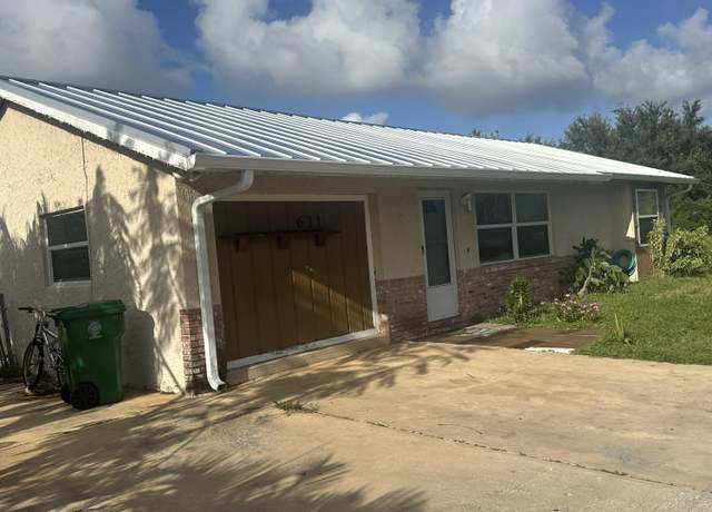Property at 611 SW Port St Lucie Blvd S, Port Saint Lucie, FL 34953, 3 beds, 2 baths