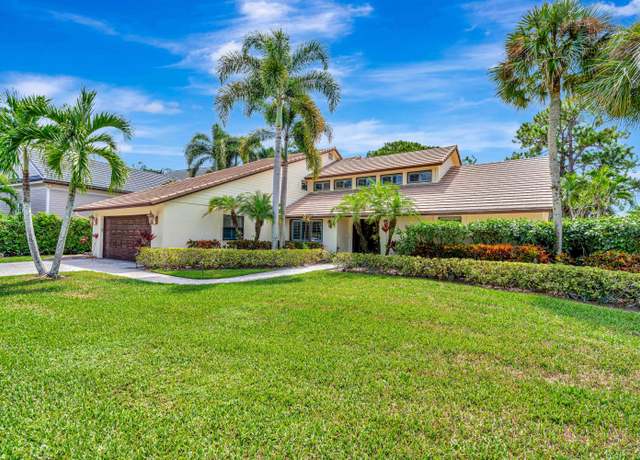 Property at 11 Berwick Rd NE, Palm Beach Gardens, FL 33418, 3 beds, 3.5 baths