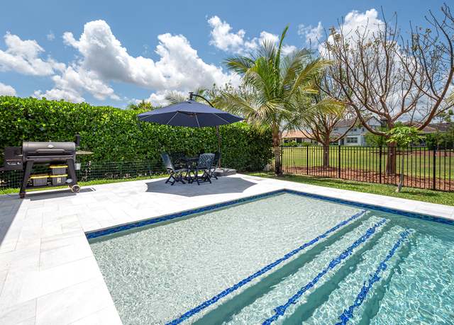 Property at 1055 Ember Ridge Run, Loxahatchee, FL 33470, 3 beds, 3 baths