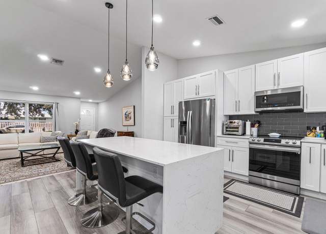 Property at 981 Wynndale Way, Lantana, FL 33462, 3 beds, 2 baths