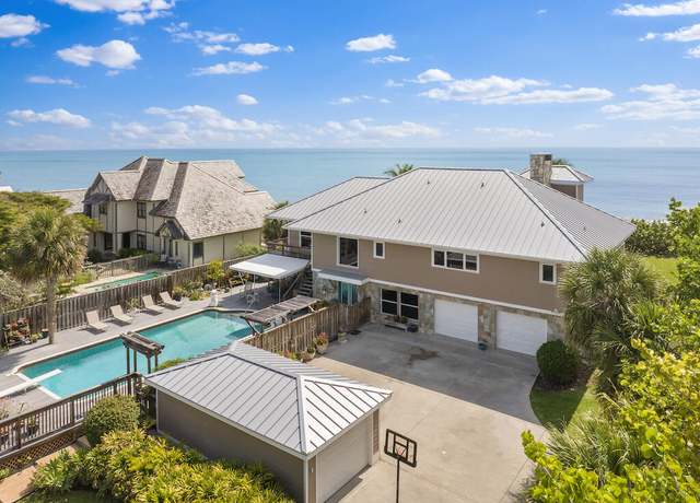 Property at 955 Pebble Ln, Vero Beach, FL 32963, 5 beds, 5 baths
