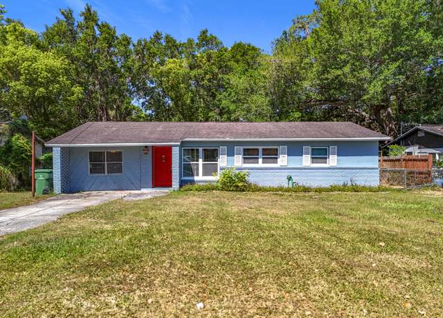 Property at 1201 Susan St, Leesburg, FL 34748, 3 beds, 2 baths