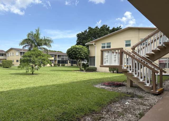 Property at 213 Chatham K, West Palm Beach, FL 33417, 1 bed, 1.5 baths