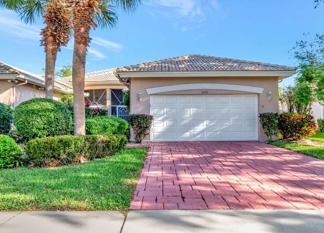 Property at 9575 N Crescent View Dr N, Boynton Beach, FL 33437, 3 beds, 2 baths