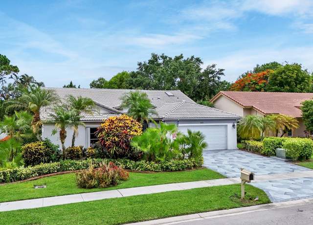 Property at 8291 Lake Cypress Rd, Lake Worth, FL 33467, 3 beds, 2.5 baths