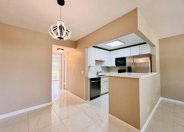 Property at 246 Northampton M, West Palm Beach, FL 33417, 1 bed, 1 bath