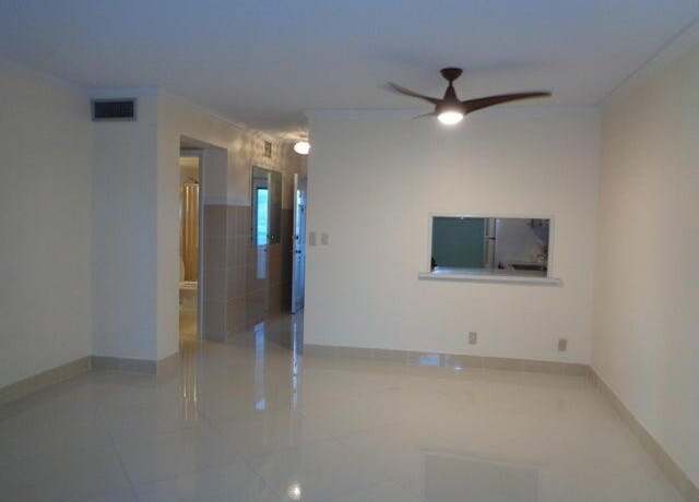 Property at 2566 S Garden Dr #209, Lake Worth, FL 33461, 2 beds, 2 baths