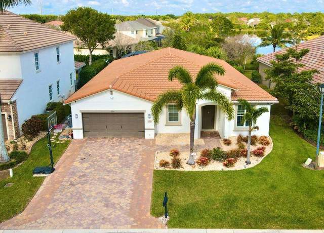 Property at 324 SW Sun Cir, Palm City, FL 34990, 4 beds, 3 baths