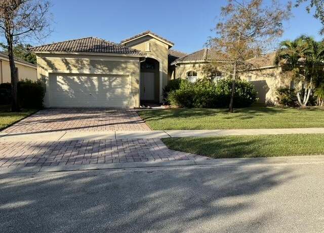 Property at 5937 Spanish River Rd, Fort Pierce, FL 34951, 3 beds, 2.5 baths