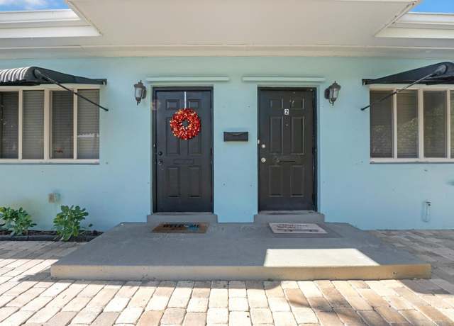 Property at 237 NE 12th St, Delray Beach, FL 33444, 4 beds, 2 baths