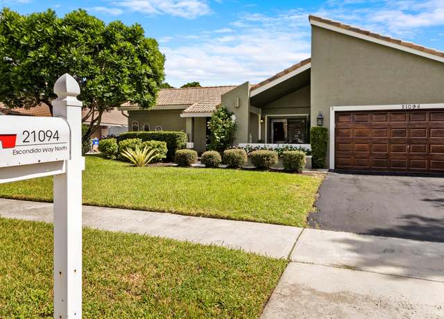 Property at 21094 Escondido Way N, Boca Raton, FL 33433, 3 beds, 2 baths
