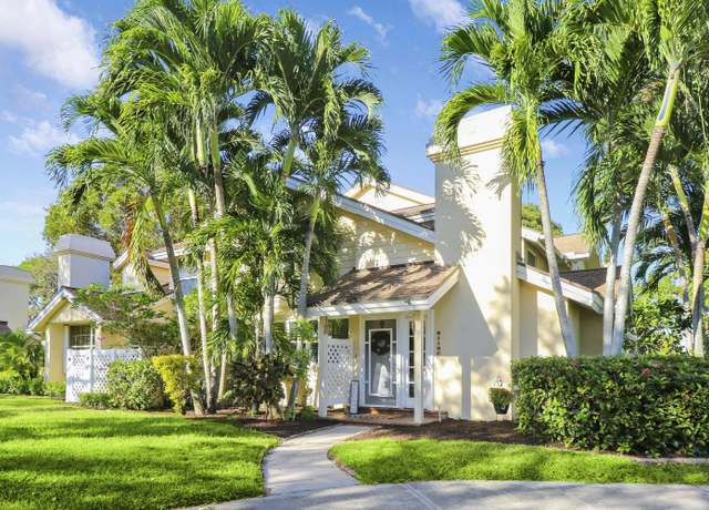 Property at 8116 Northboro Ct Unit C, Lake Clarke Shores, FL 33406, 3 beds, 2 baths