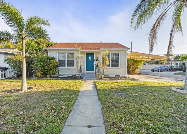 Property at 832 Lytle St, West Palm Beach, FL 33405, 2 beds, 1 bath
