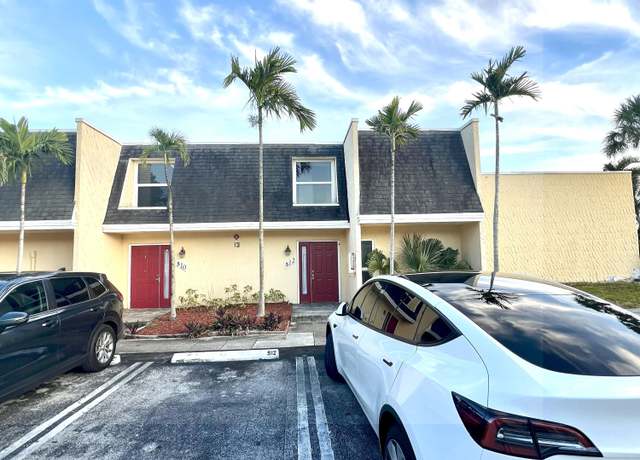 Property at 512 SW 1st St, Boynton Beach, FL 33435, 2 beds, 1.5 baths