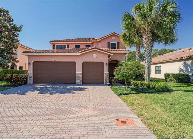 Property at 5105 55th St, Vero Beach, FL 32967, 4 beds, 3.5 baths