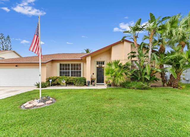 Property at 3707 Woods Walk Blvd, Lake Worth, FL 33467, 4 beds, 2 baths